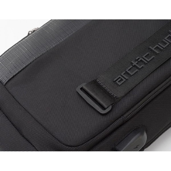 ARCTIC HUNTER Τσάντα Crossbody XB00100-BK, USB, μαύρο