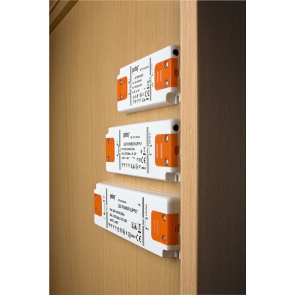 GOOBAY μετασχηματιστής LED 30000, 12V, 6W, IP20 GOOBAY μετασχηματιστής LED 30000, 12V, 6W, IP20