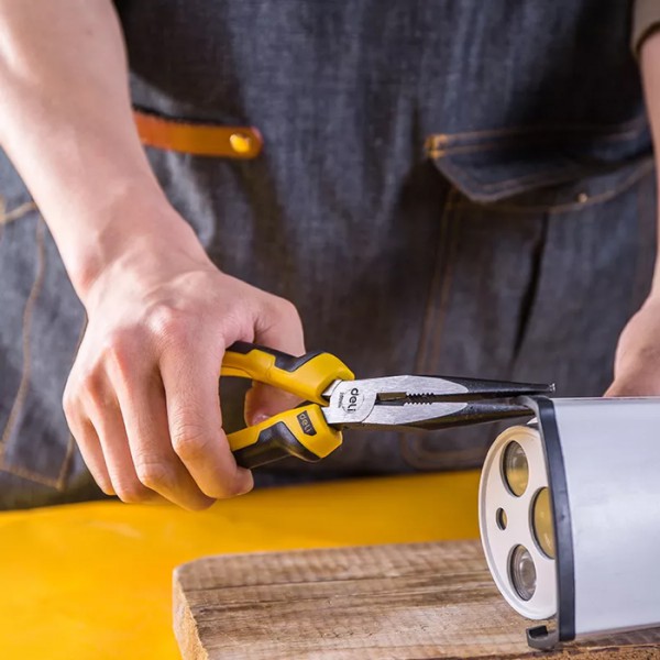 DELI μυτοτσίμπιδο DL2108 με αντιολισθητικές λαβές, 20.5cm DELI μυτοτσίμπιδο DL2108 με αντιολισθητικές λαβές, 20.5cm