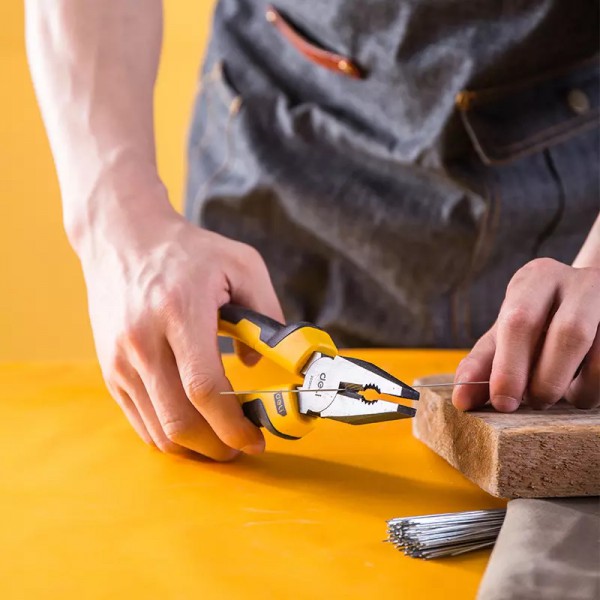 DELI πένσα DL2008 με αντιολισθητικές λαβές, 20.5cm DELI πένσα DL2008 με αντιολισθητικές λαβές, 20.5cm