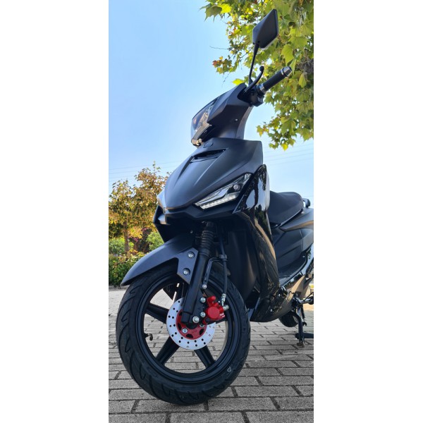 ZNEN ηλεκτρικό μηχανάκι Comet, 2000W, 60V 20Ah, μαύρο ZNEN ηλεκτρικό μηχανάκι Comet, 2000W, 60V 20Ah, μαύρο