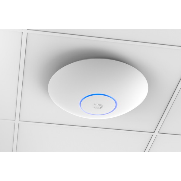 UBIQUITI Access Point UAP-AC-LR, 802.11ac Dual-Radio, 10/100/1000